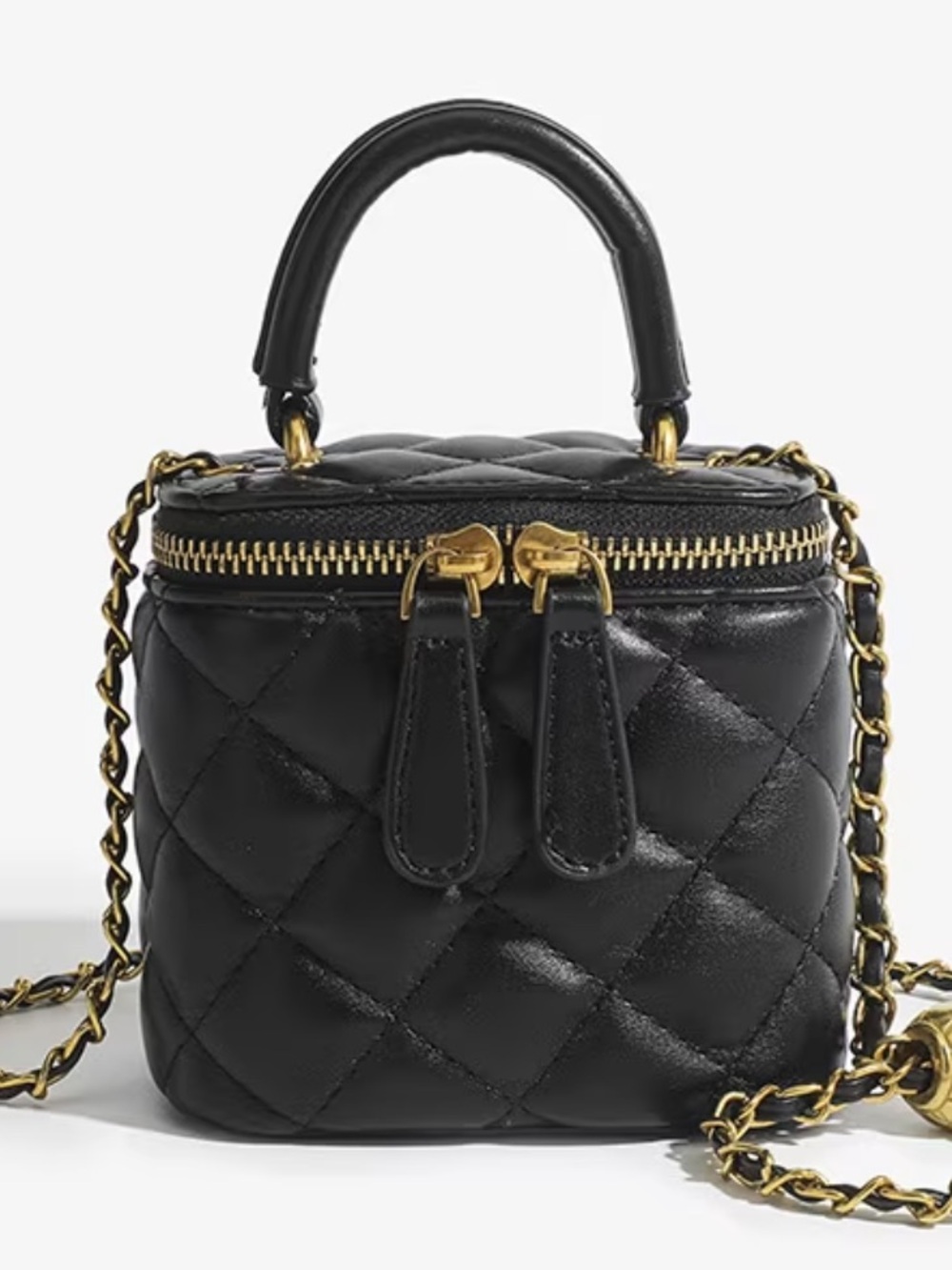 Free makeup bag during live support small business